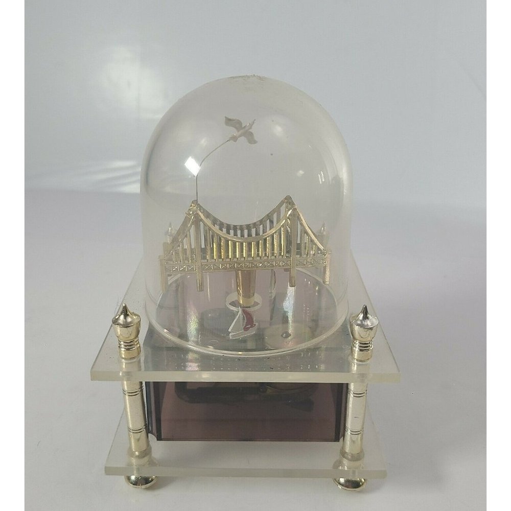 Westland Original Music Box Golden Gate Bridge